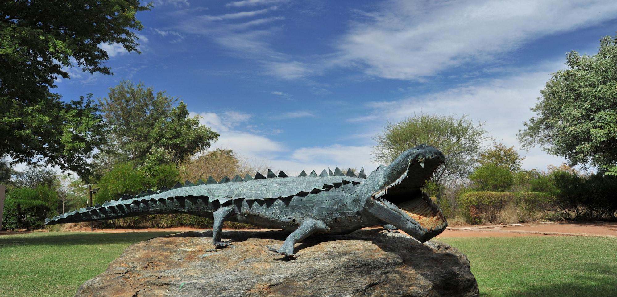 Cresta Bosele Hotel Selebi-Pikwe エクステリア 写真