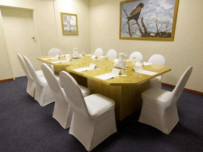 Cresta Bosele Hotel Selebi-Pikwe エクステリア 写真